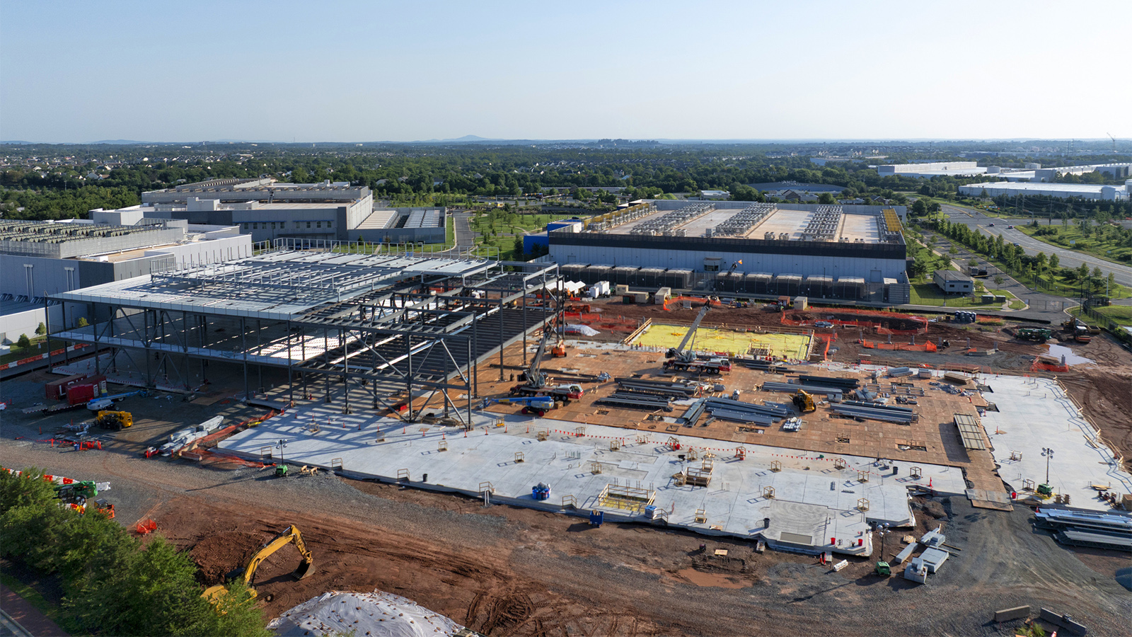 Photo of a data center under construction.